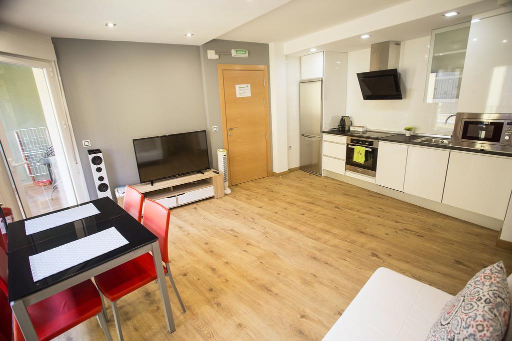 Apartamentos Amaiur 2 Эстелла Экстерьер фото